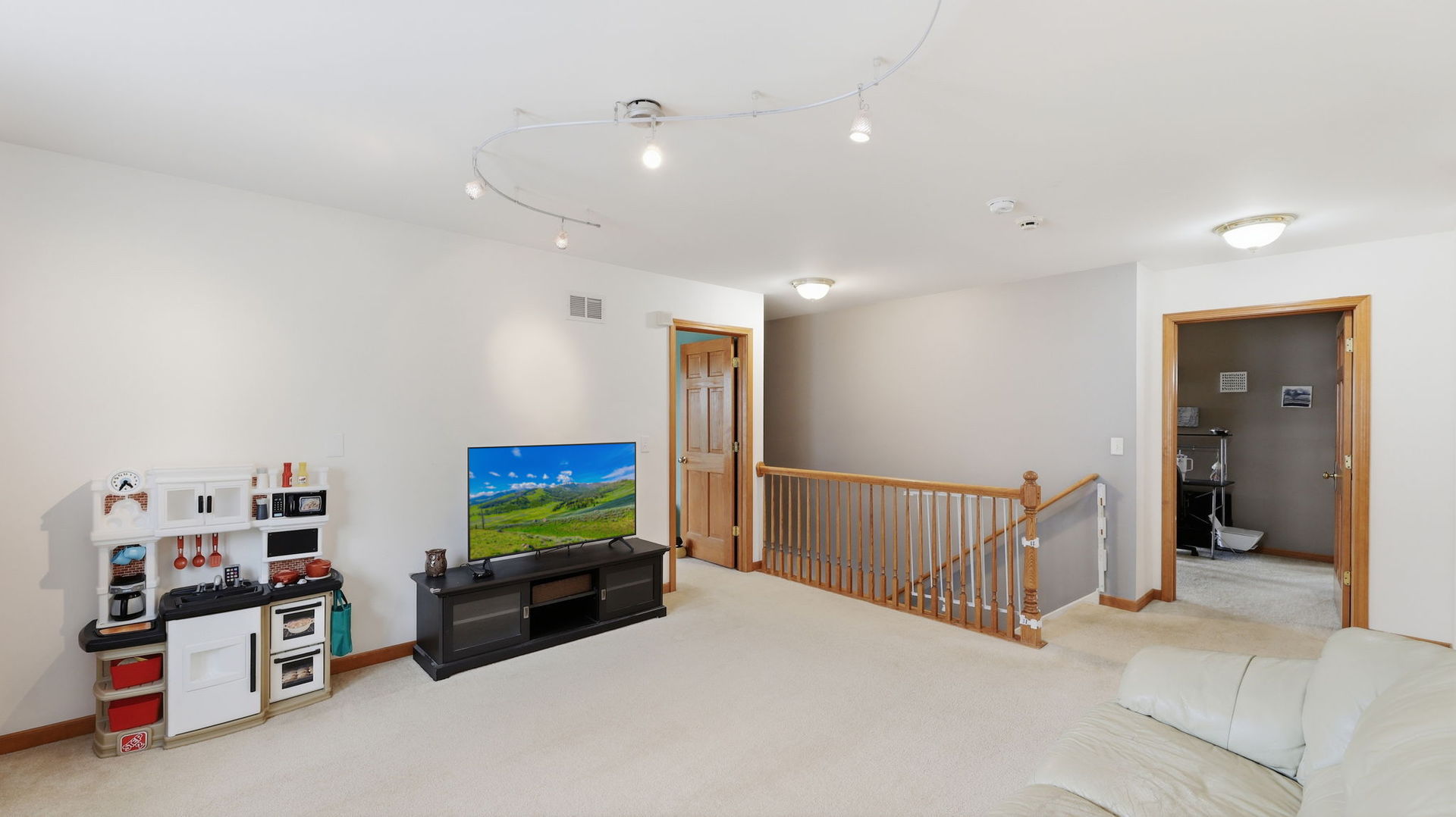 1140 Blackberry Creek Drive Property Photo 11