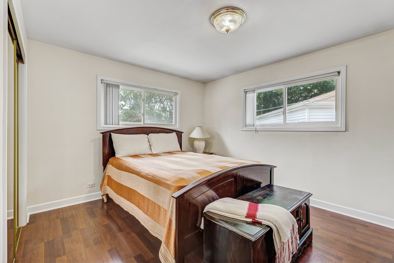 9648 N Kostner Avenue Property Photo 14
