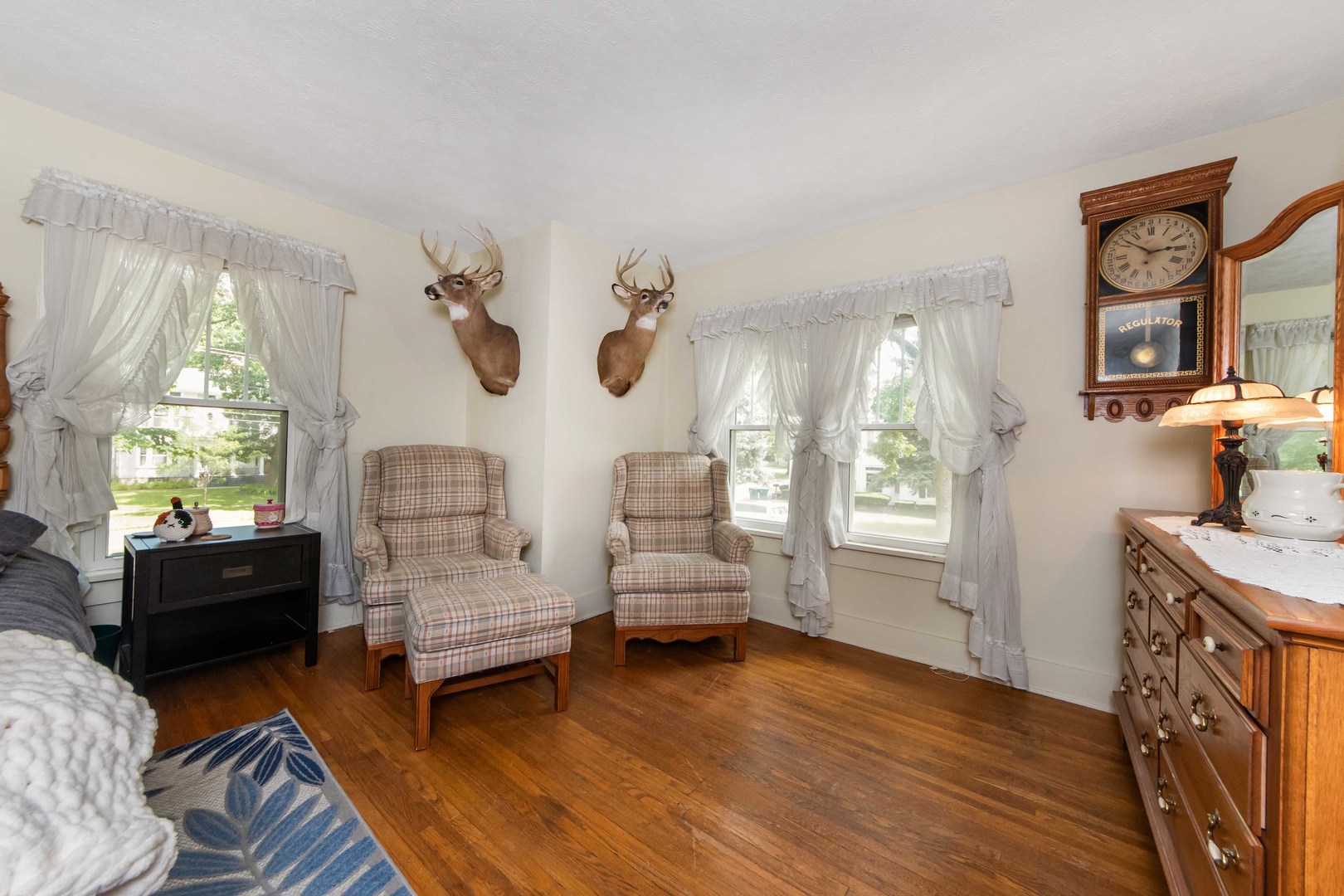 301 S Oak Street Property Photo 14