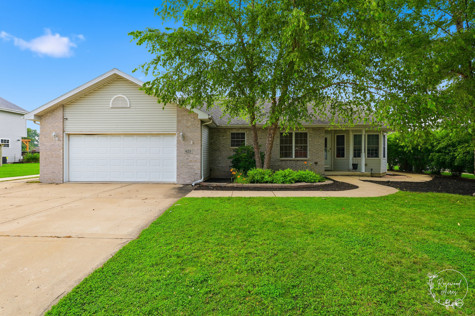 623 Sandburg Drive Property Photo 1