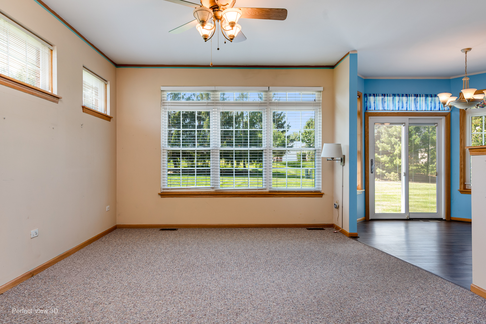 19226 Crescent Drive Property Photo 8
