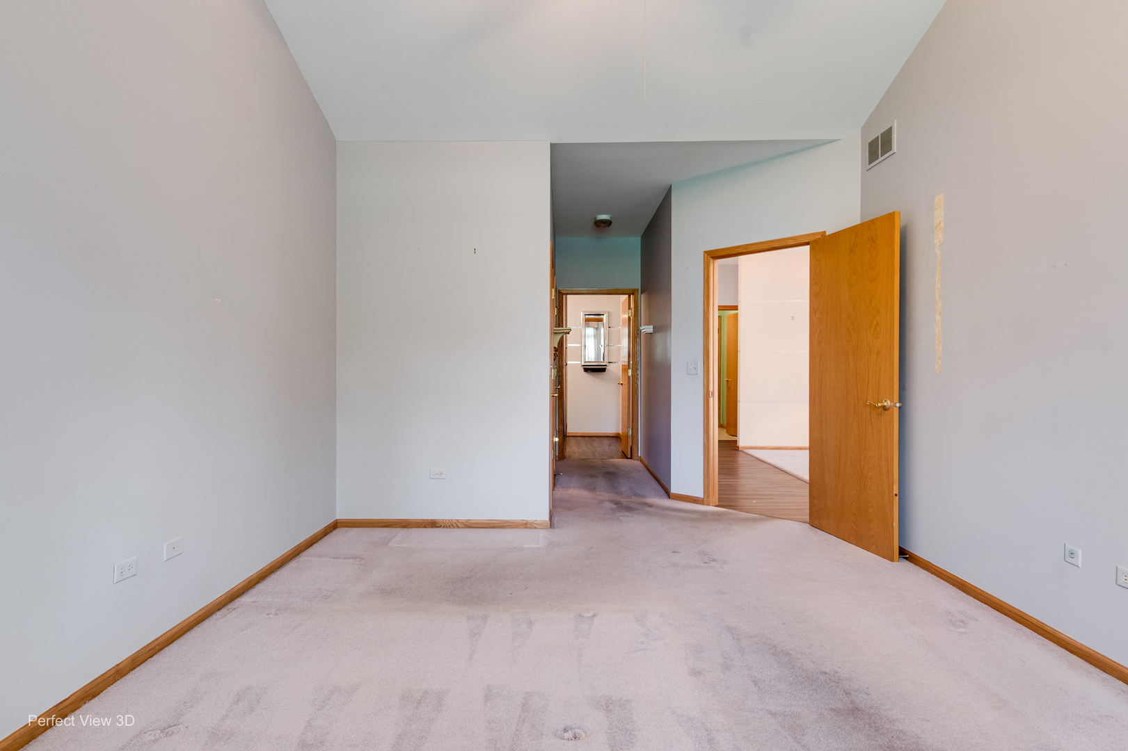 19226 Crescent Drive Property Photo 16
