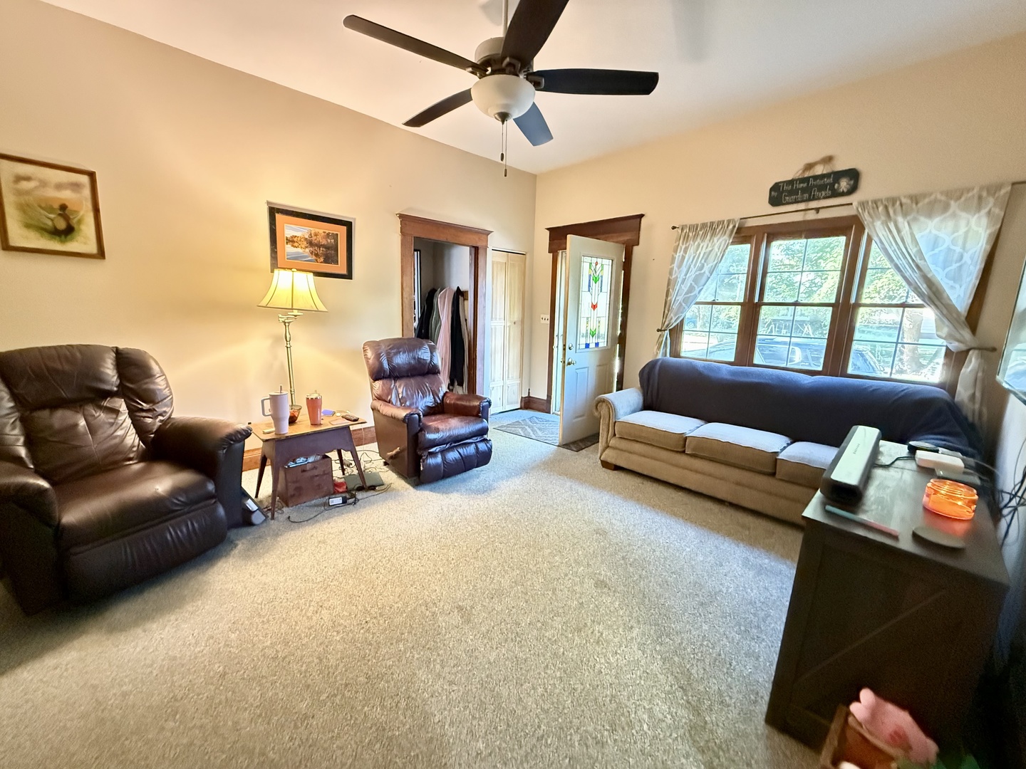303 N Hopkins Street Property Photo 6