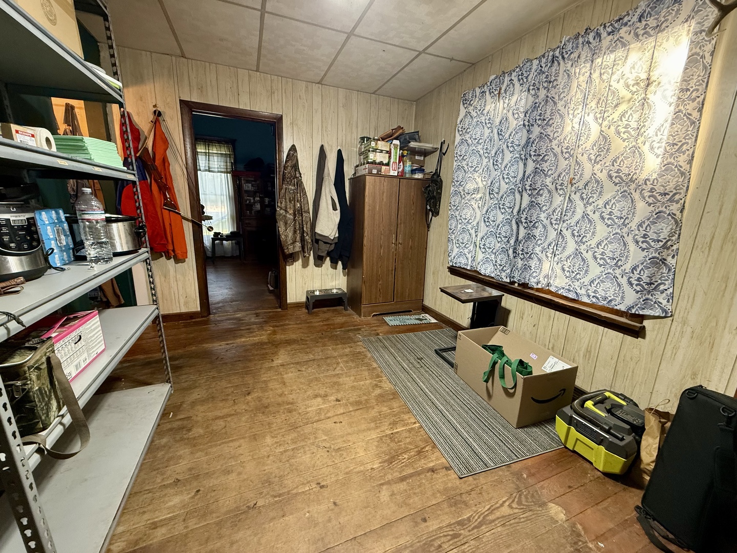 303 N Hopkins Street Property Photo 15