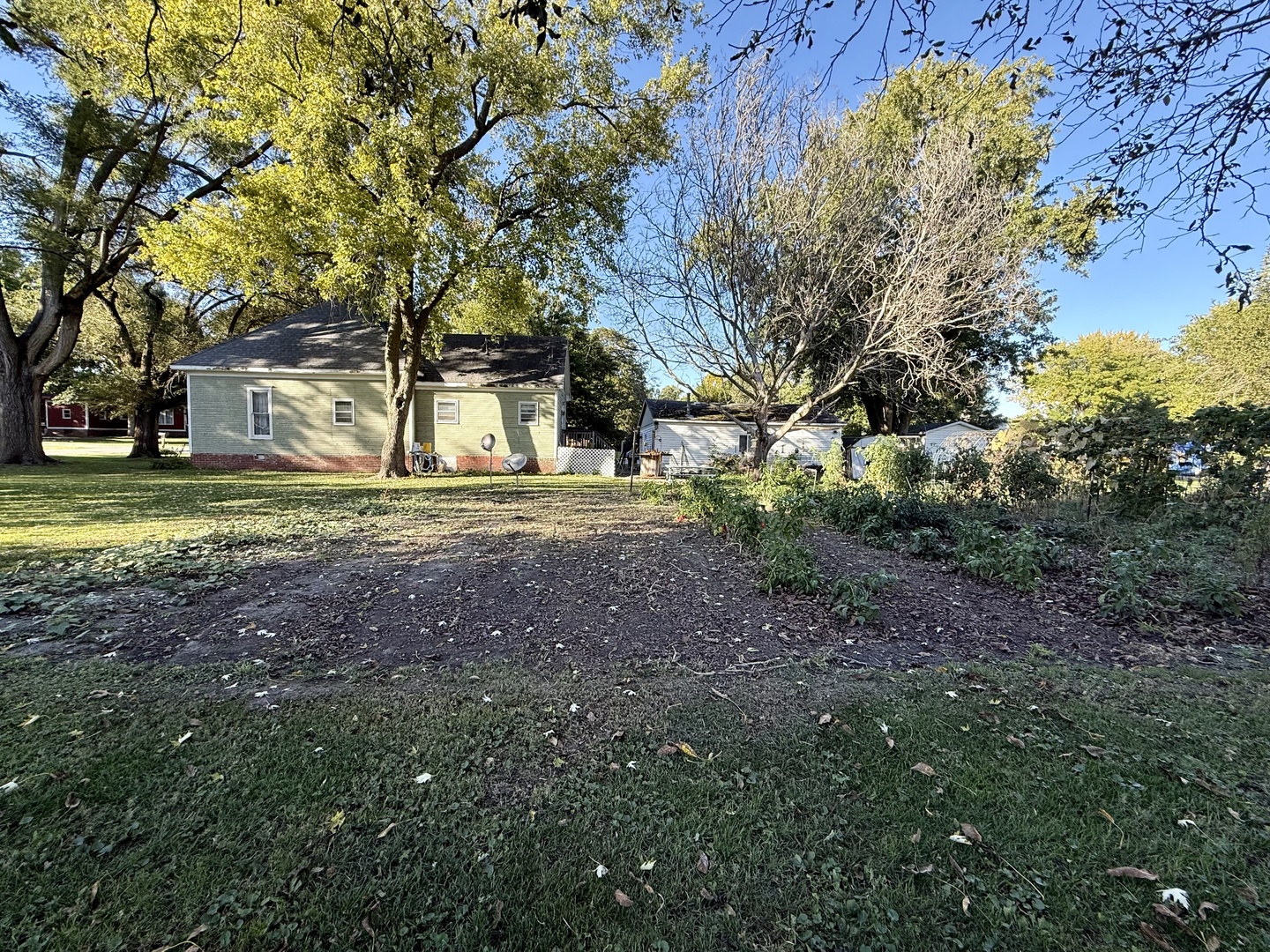 303 N Hopkins Street Property Photo 28