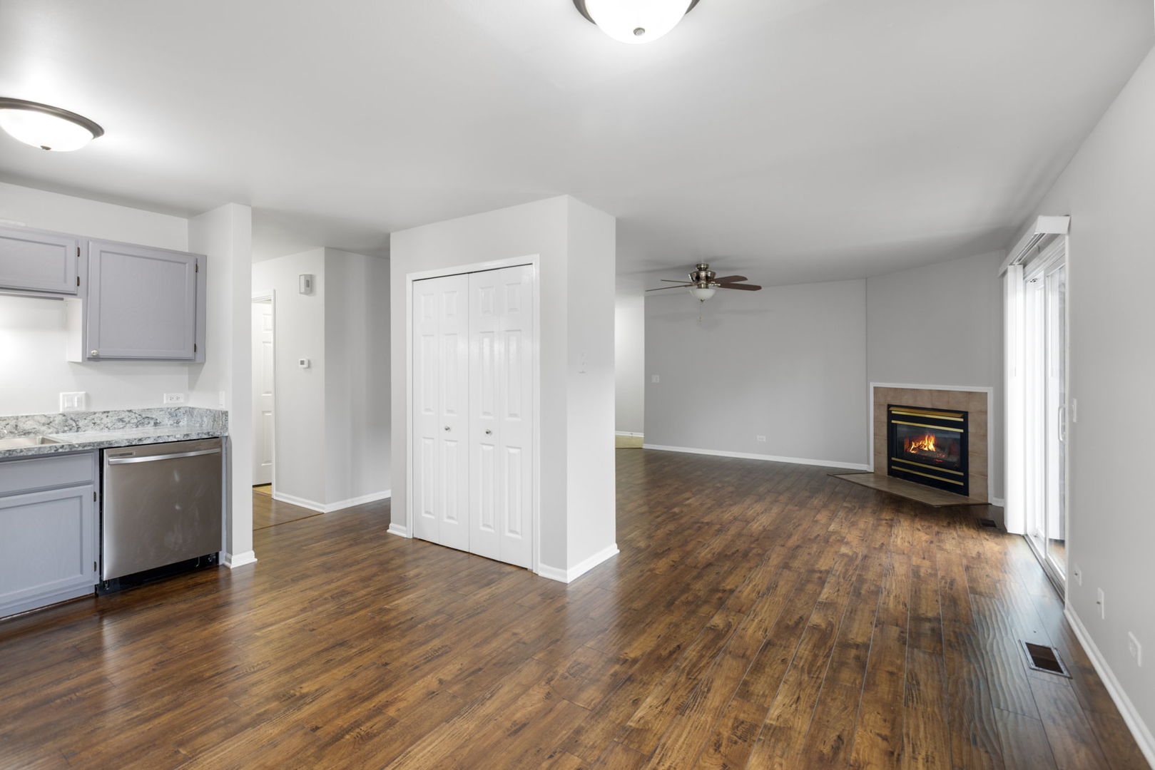 695 Dean Drive G Property Photo 4