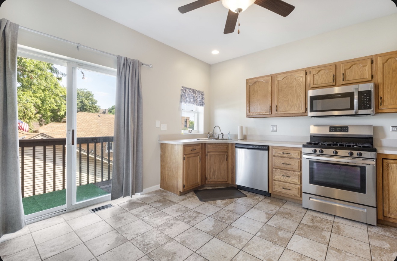 18138 Martin Avenue Property Photo 8