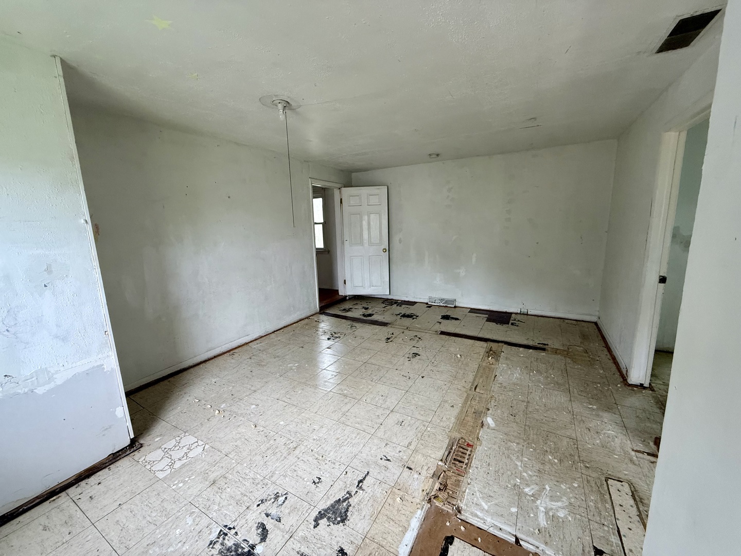 615 5th Street Property Photo 14