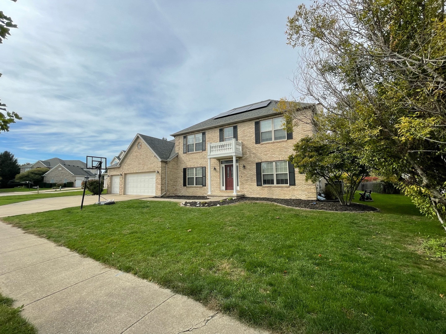 2107 Crossgate Court Property Photo 2