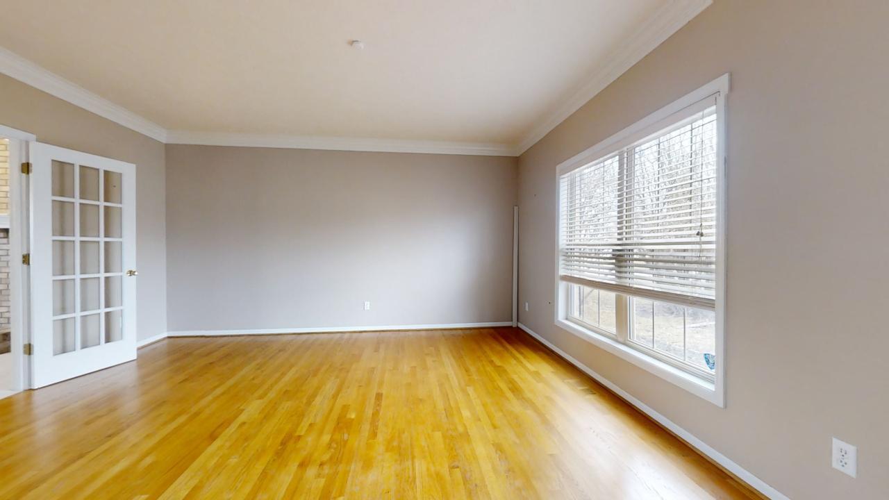 2107 Crossgate Court Property Photo 5