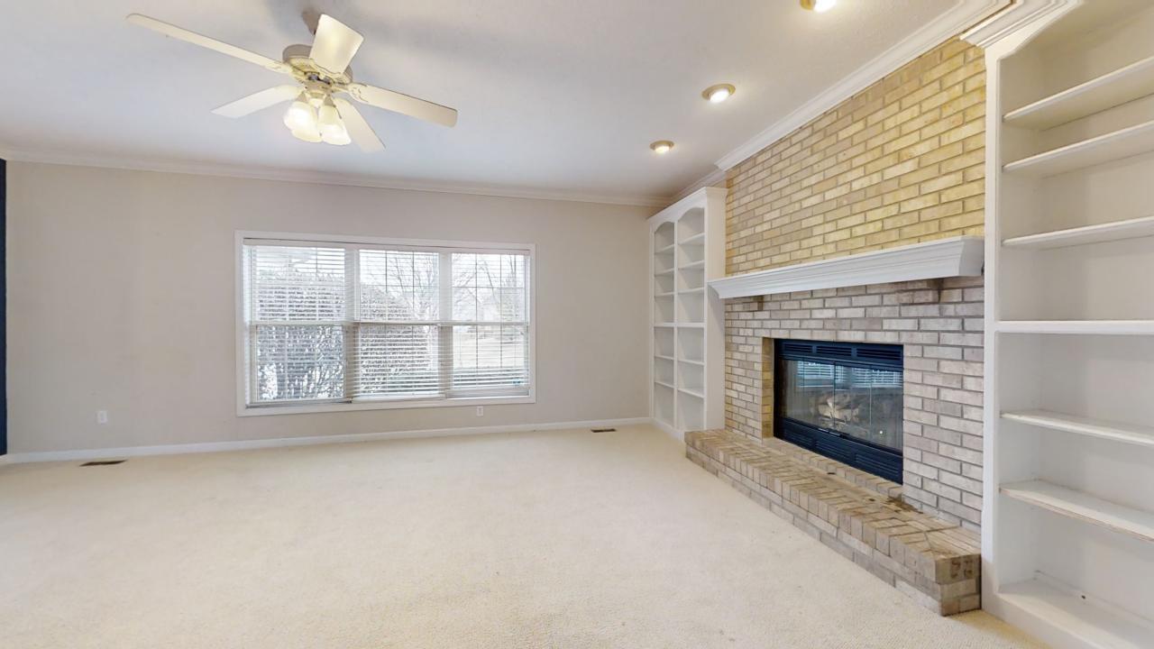 2107 Crossgate Court Property Photo 8