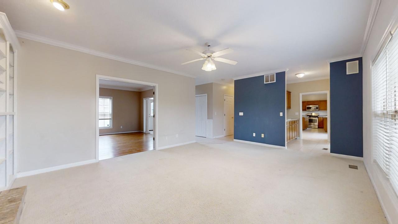 2107 Crossgate Court Property Photo 9