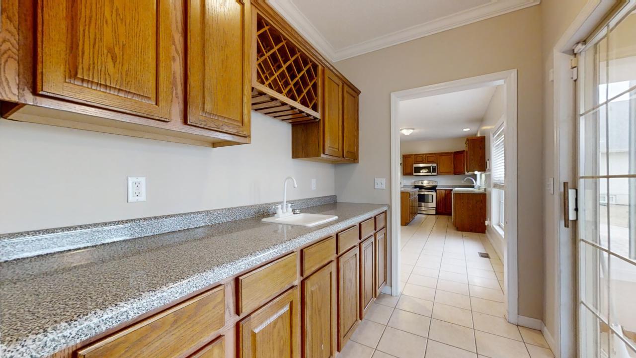 2107 Crossgate Court Property Photo 12