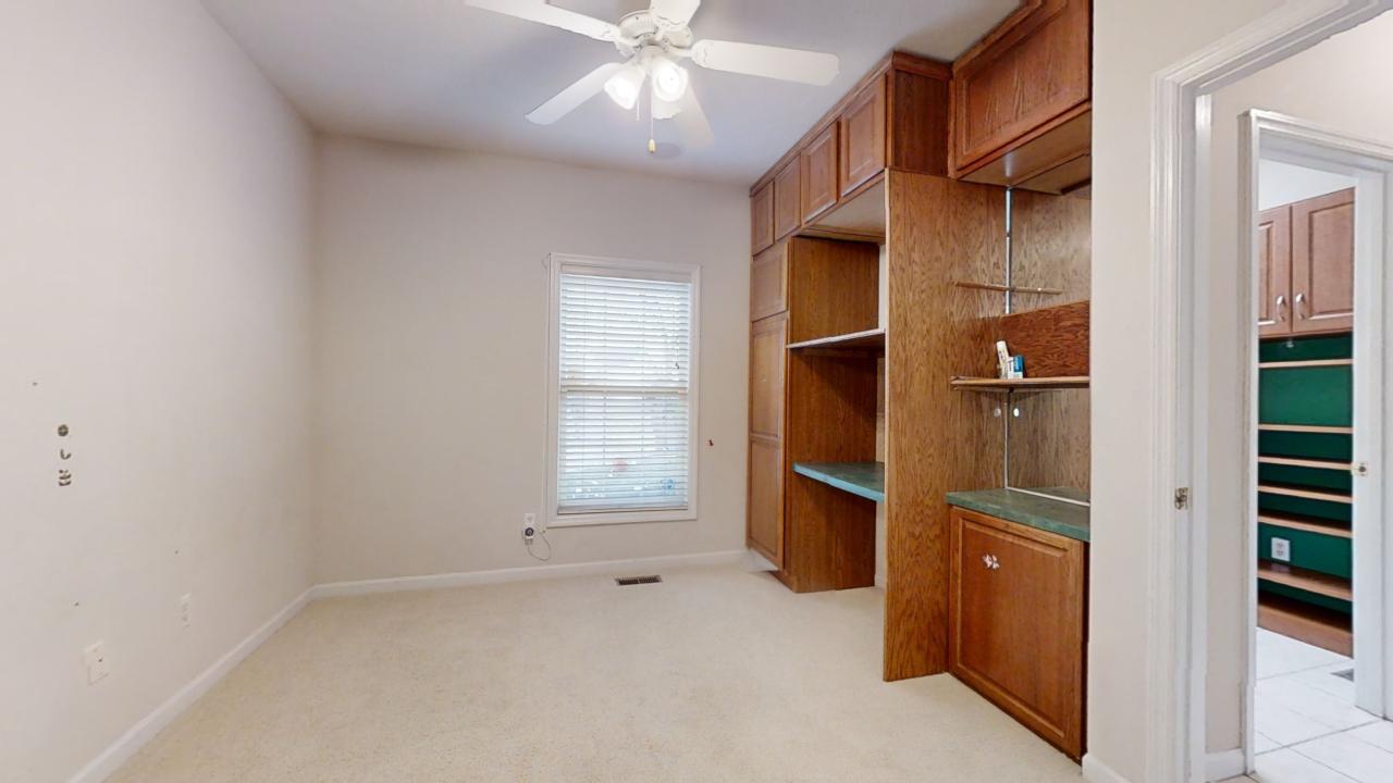 2107 Crossgate Court Property Photo 27