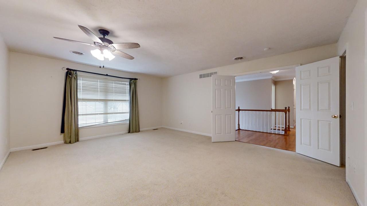 2107 Crossgate Court Property Photo 32