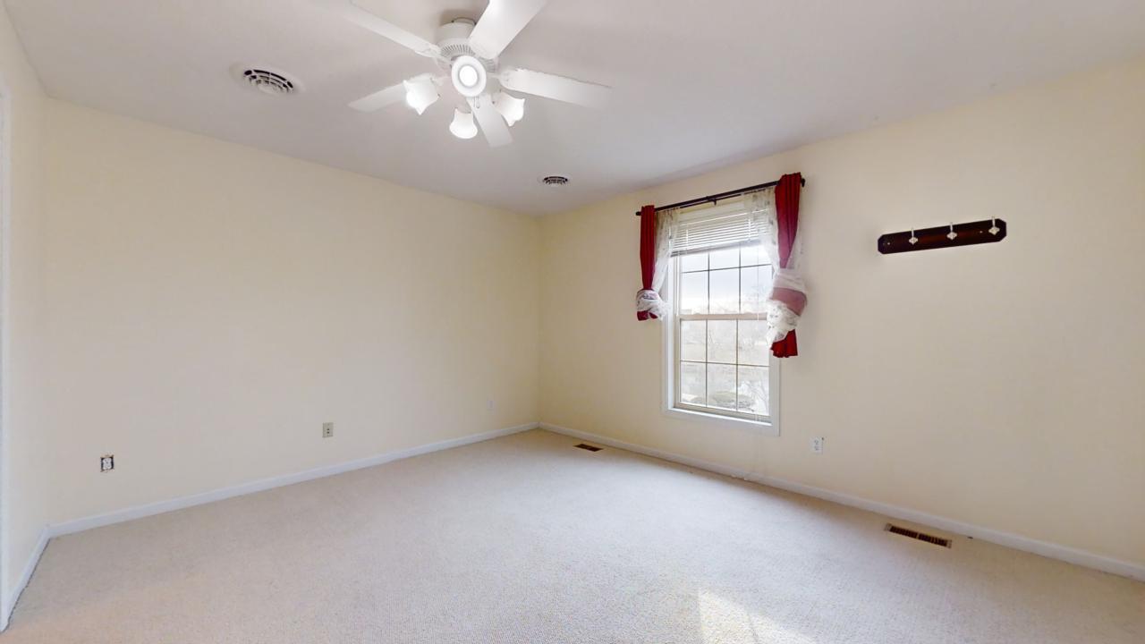 2107 Crossgate Court Property Photo 40