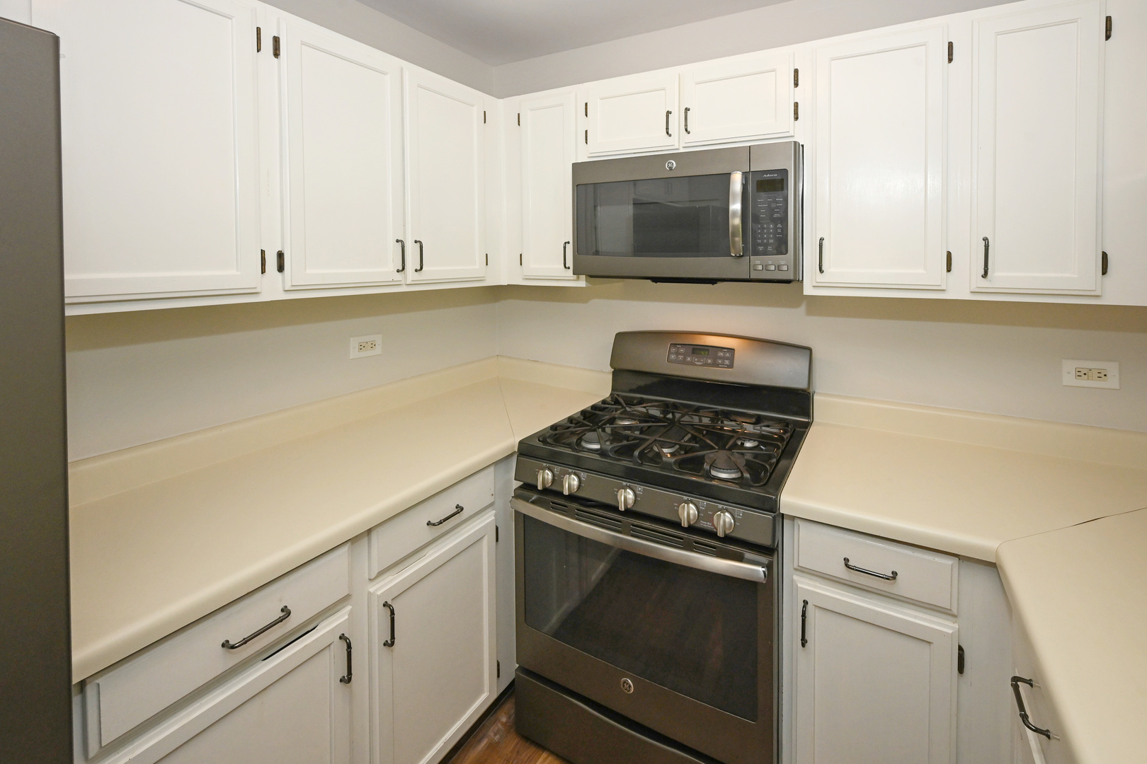 230 University Lane Property Photo 11