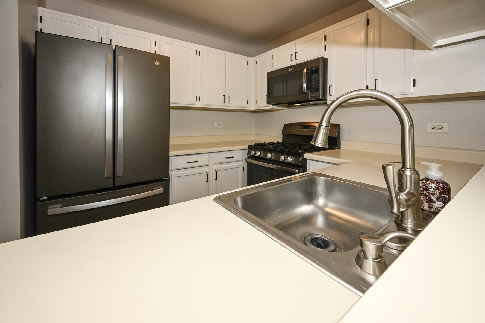 230 University Lane Property Photo 13