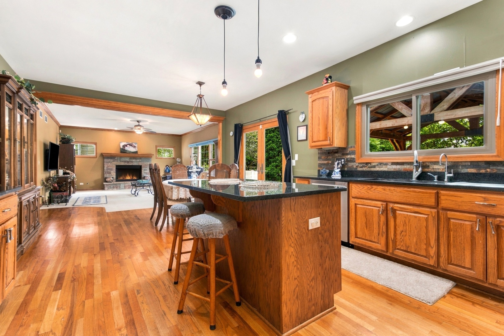 1009 Callaway Drive Property Photo 8