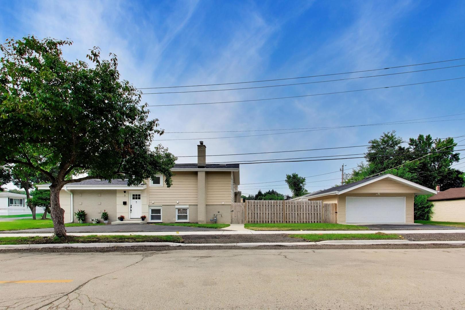 3 W White Oak Street Property Photo 1