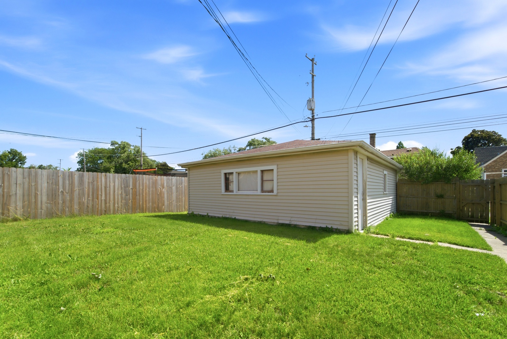 13227 S Escanaba Avenue Property Photo 18