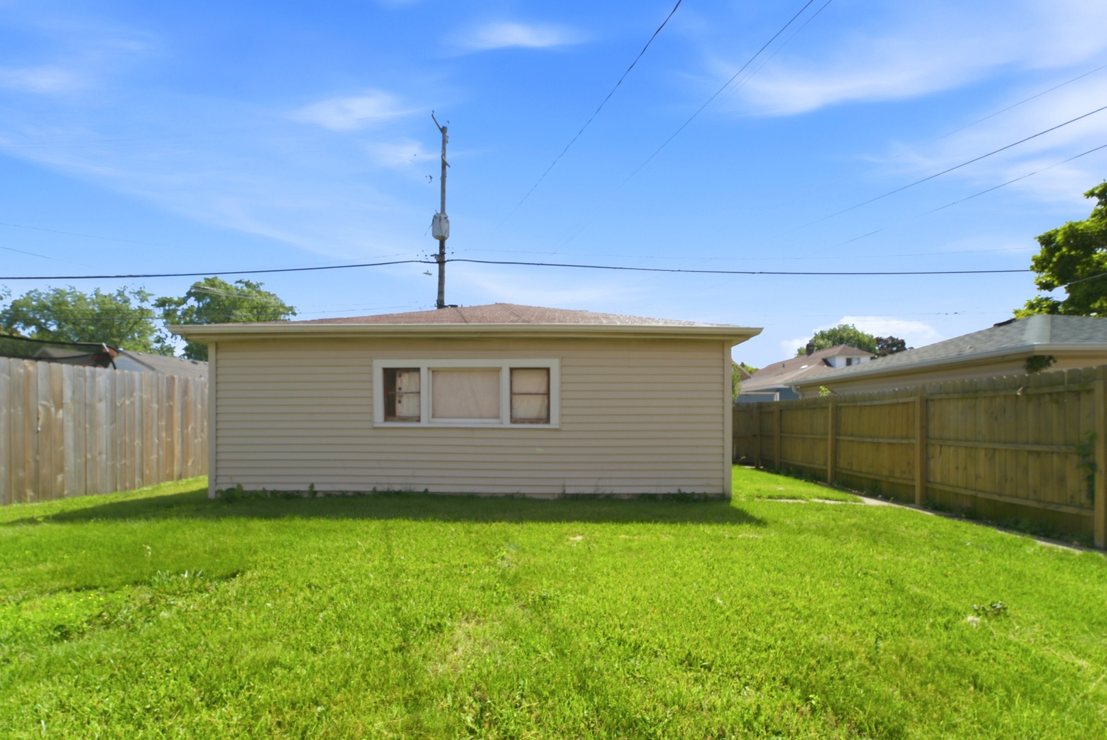 13227 S Escanaba Avenue Property Photo 19