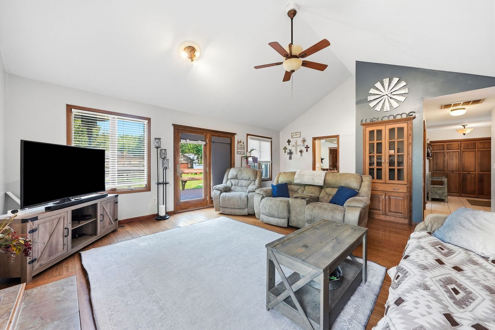 8 Woodside Avenue Property Photo 6