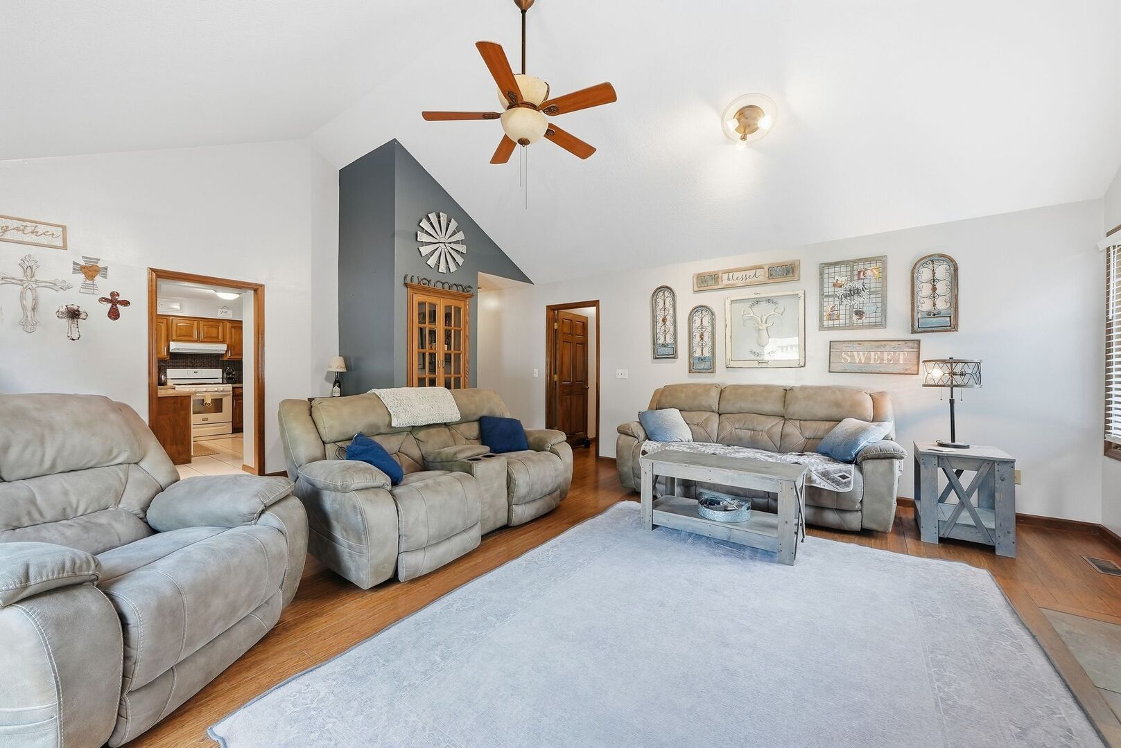8 Woodside Avenue Property Photo 7