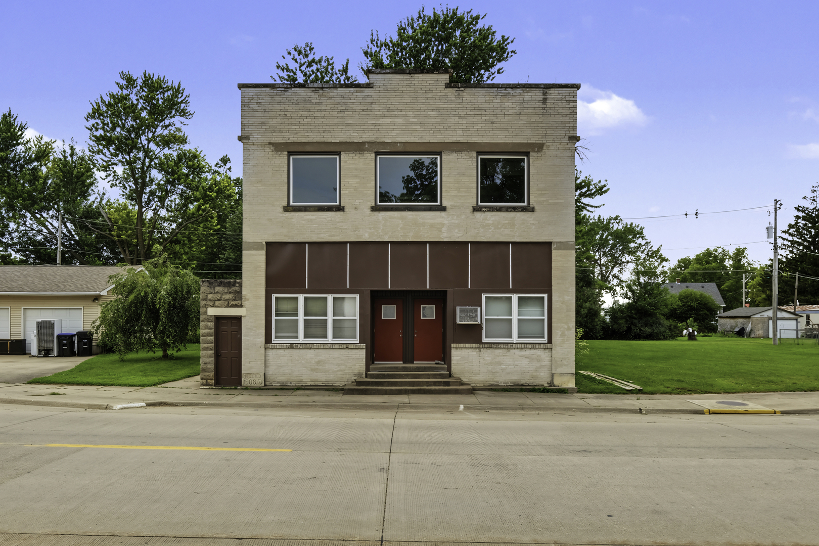 111 Broadway Street Property Photo 2
