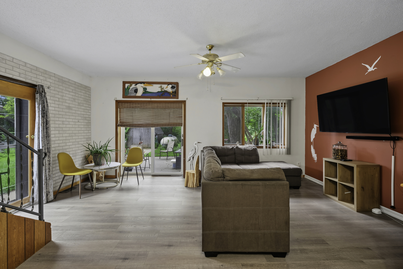 111 Broadway Street Property Photo 4