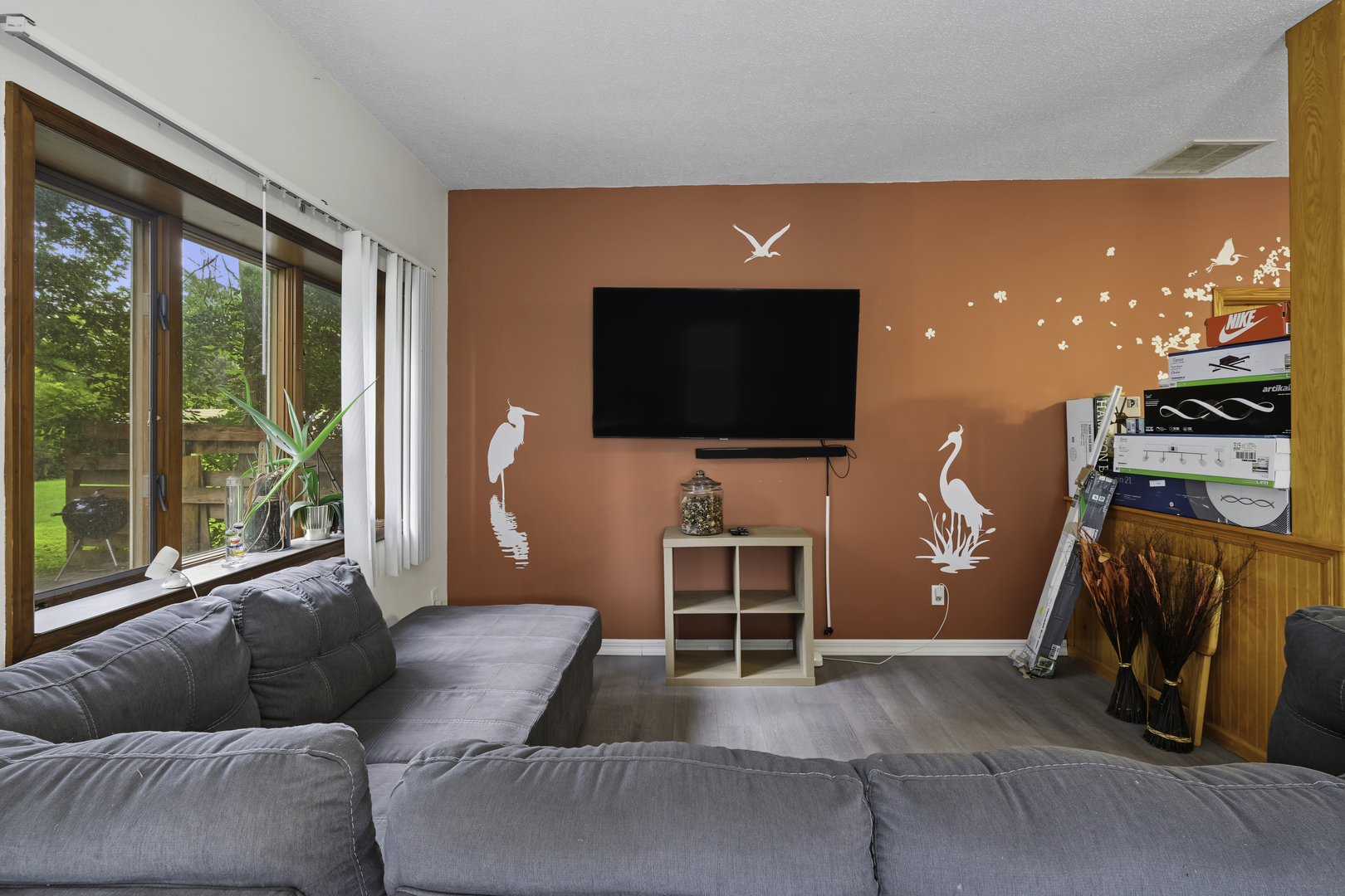 111 Broadway Street Property Photo 5