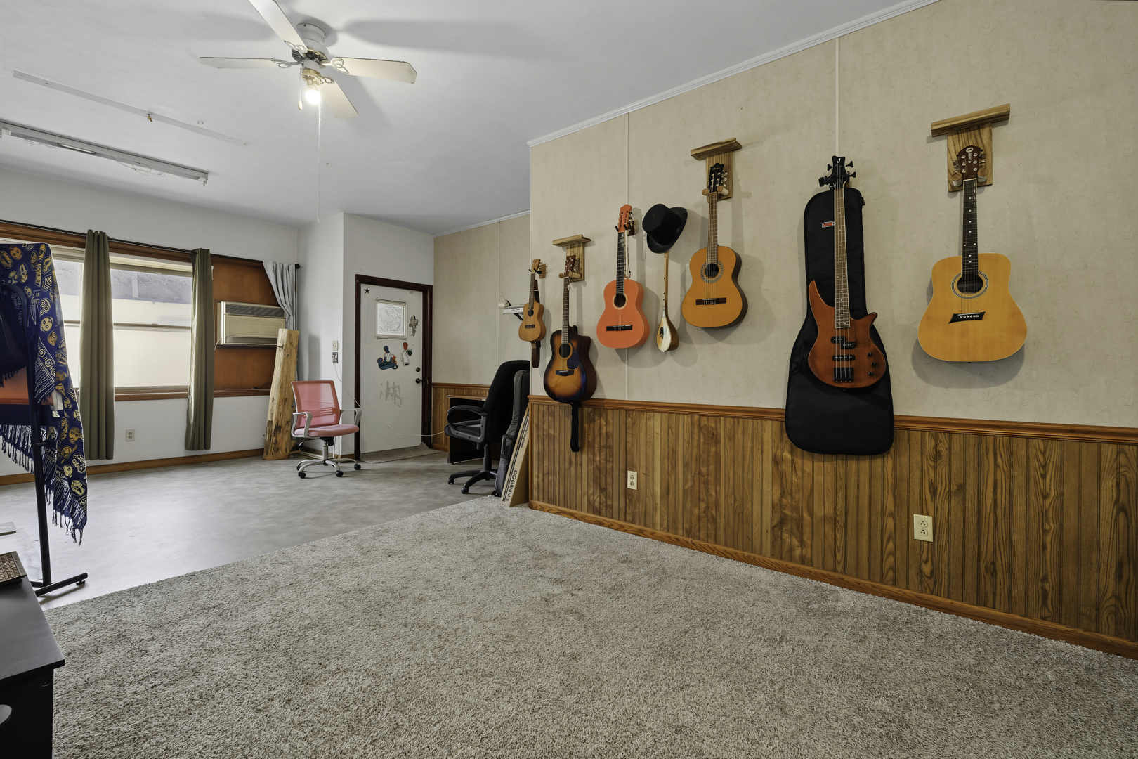 111 Broadway Street Property Photo 13