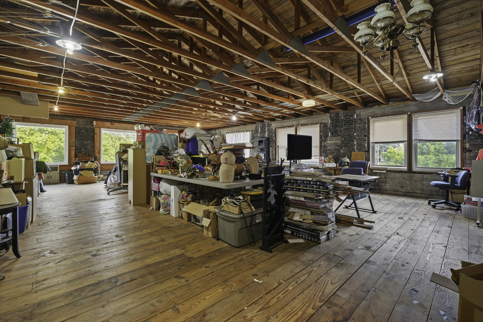 111 Broadway Street Property Photo 19
