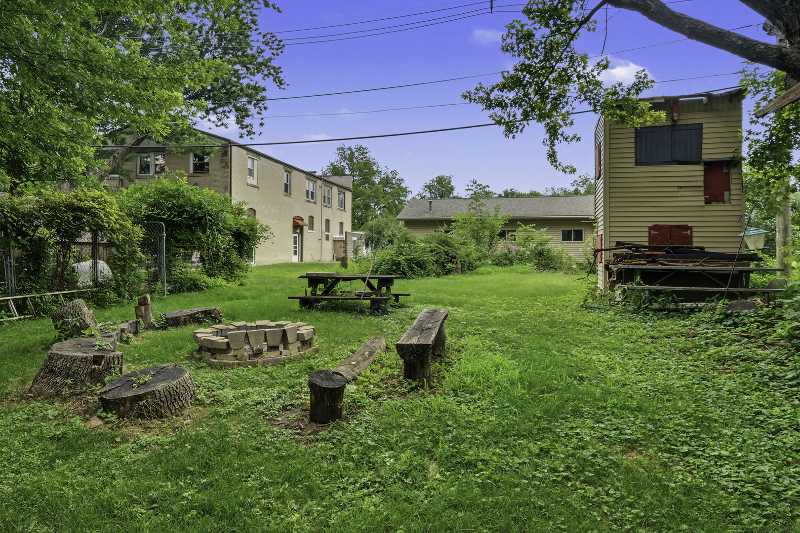 111 Broadway Street Property Photo 23