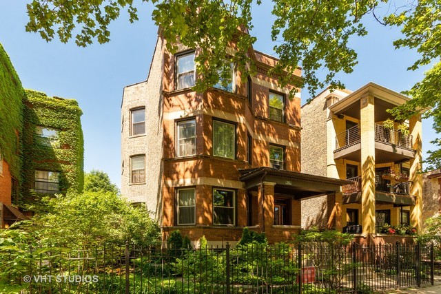 6220 N Wayne Avenue 2 Property Photo 1