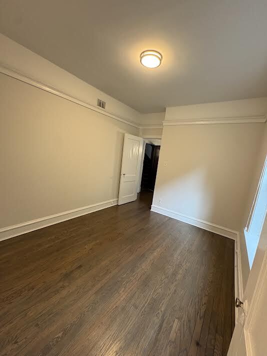 6220 N Wayne Avenue 2 Property Photo 11