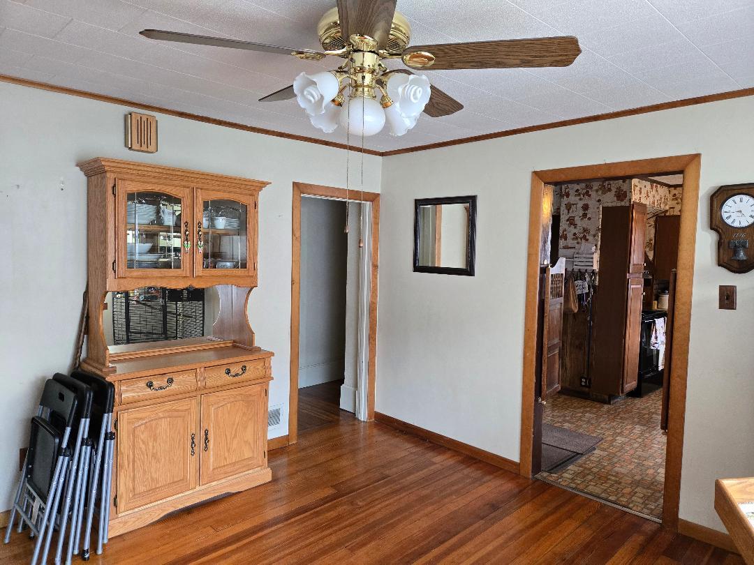 1113 Johnson Street Property Photo 11