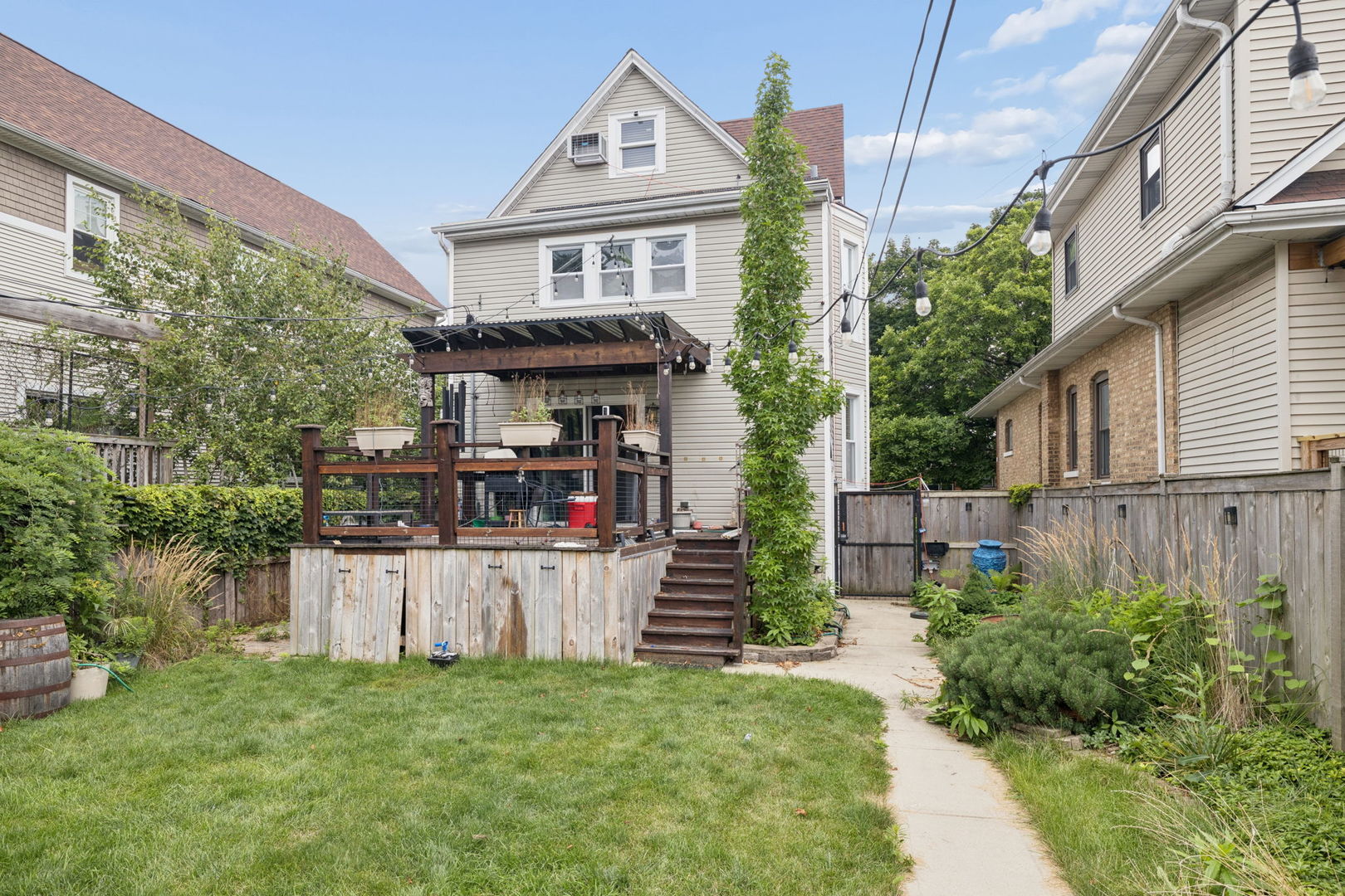 4658 N Kennicott Avenue Property Photo 24