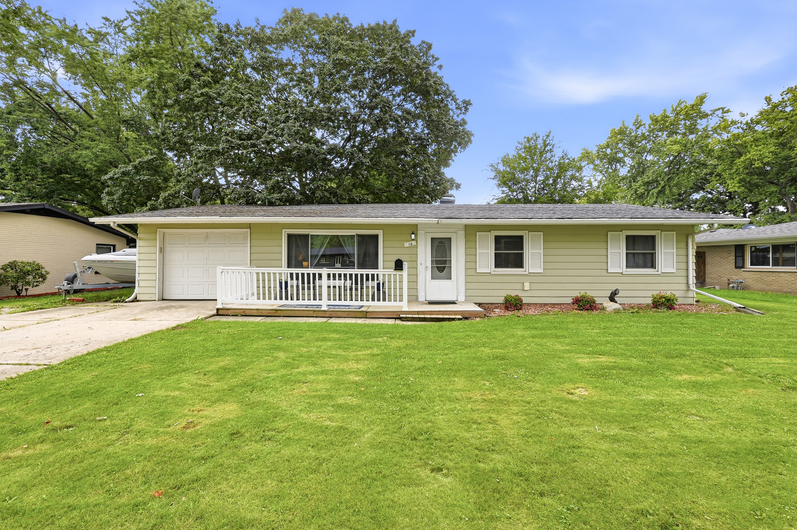 16 Greenbriar Drive Property Photo 1