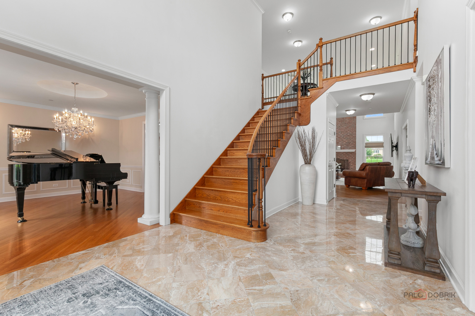 5 Hawthorn Grove Circle Property Photo 4