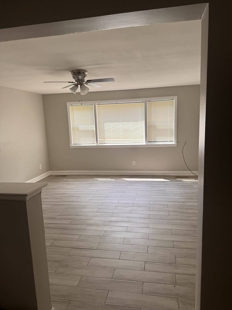 18446 Torrence Avenue 1e Property Photo 3