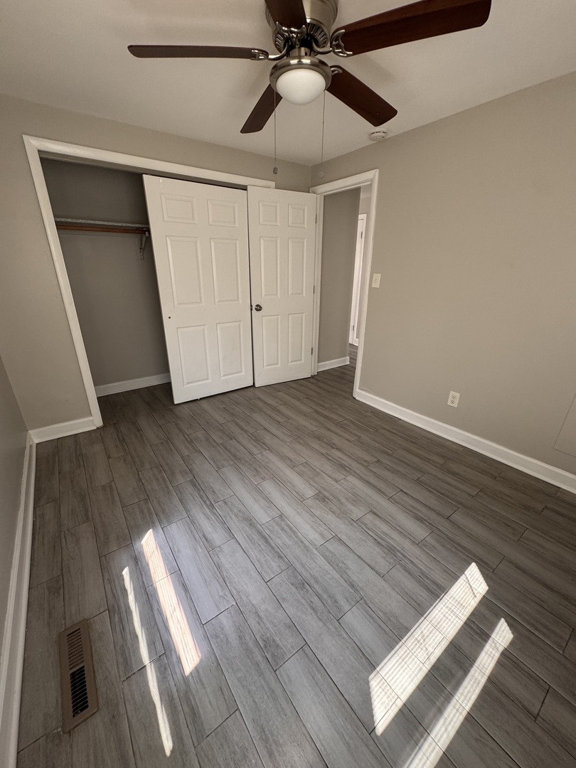 18446 Torrence Avenue 1e Property Photo 6