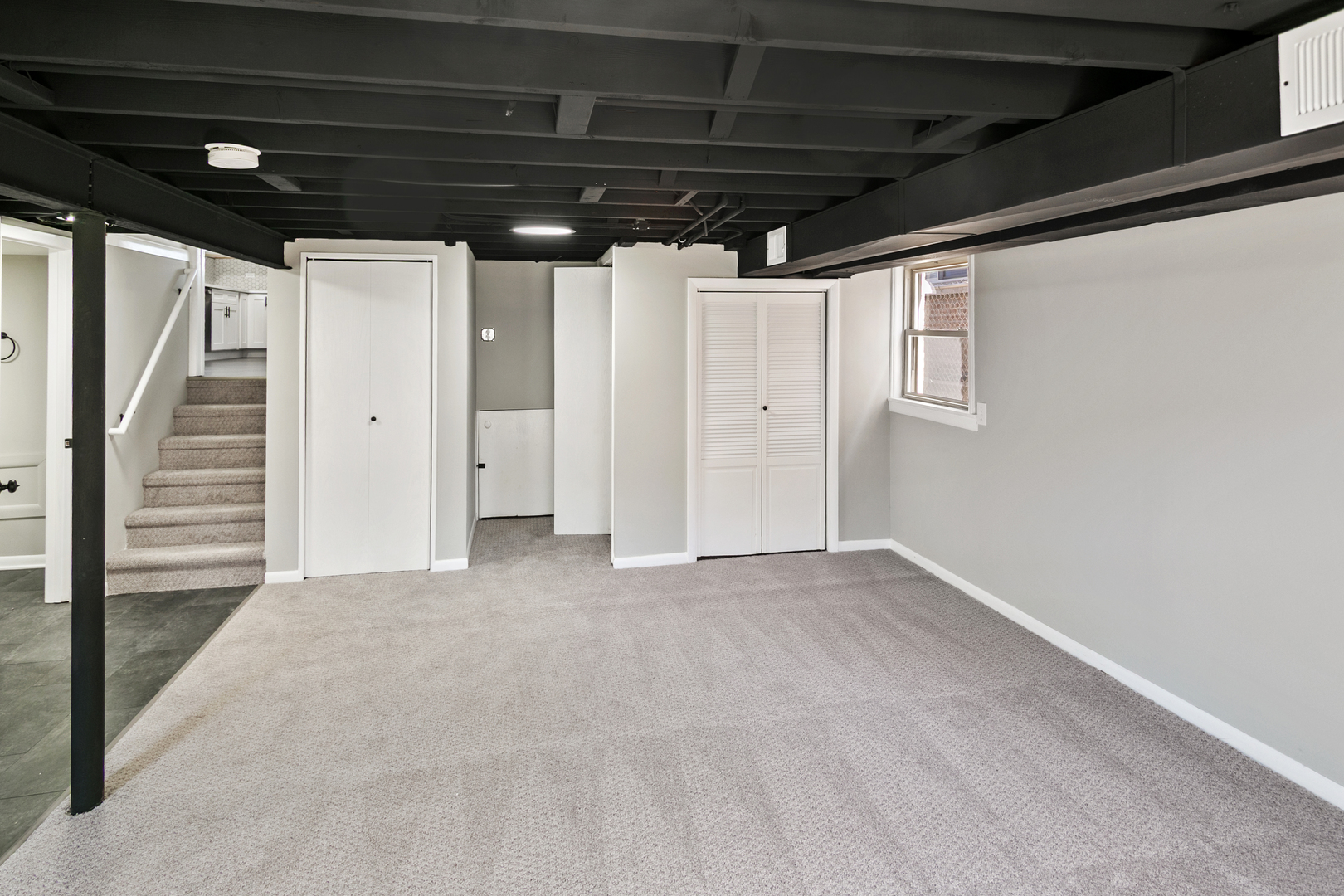 7704 Mcvicker Avenue Property Photo 17