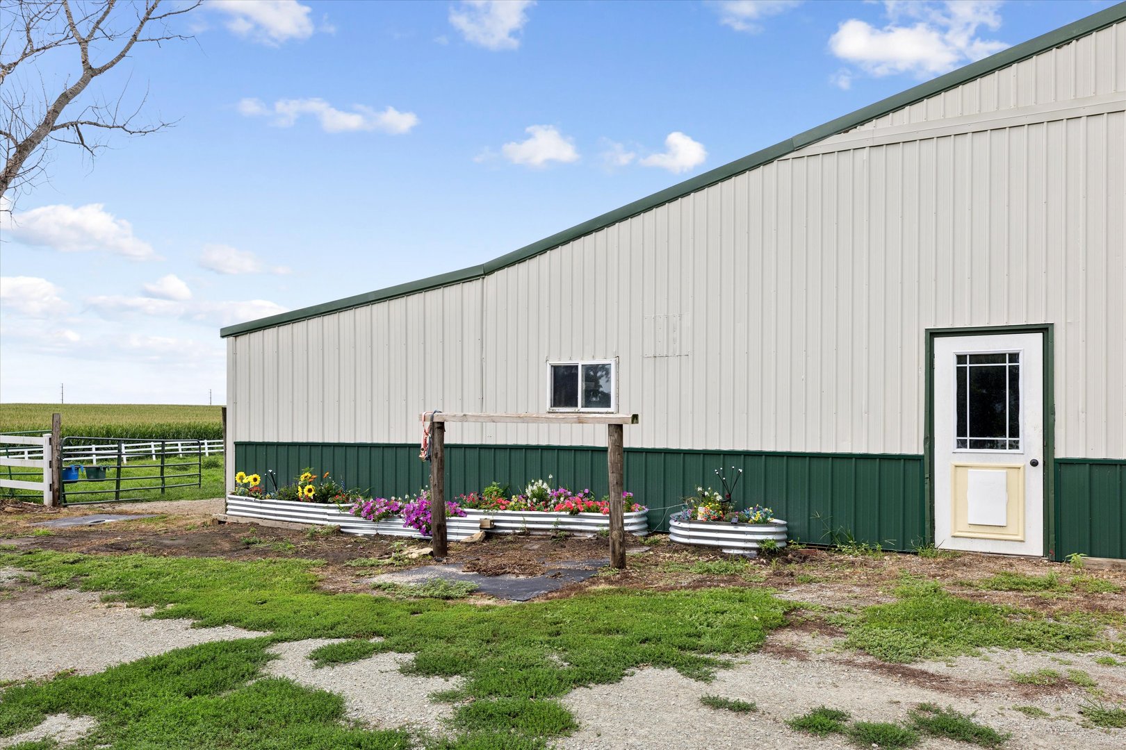 12433 Prairie Center Road Property Photo 12