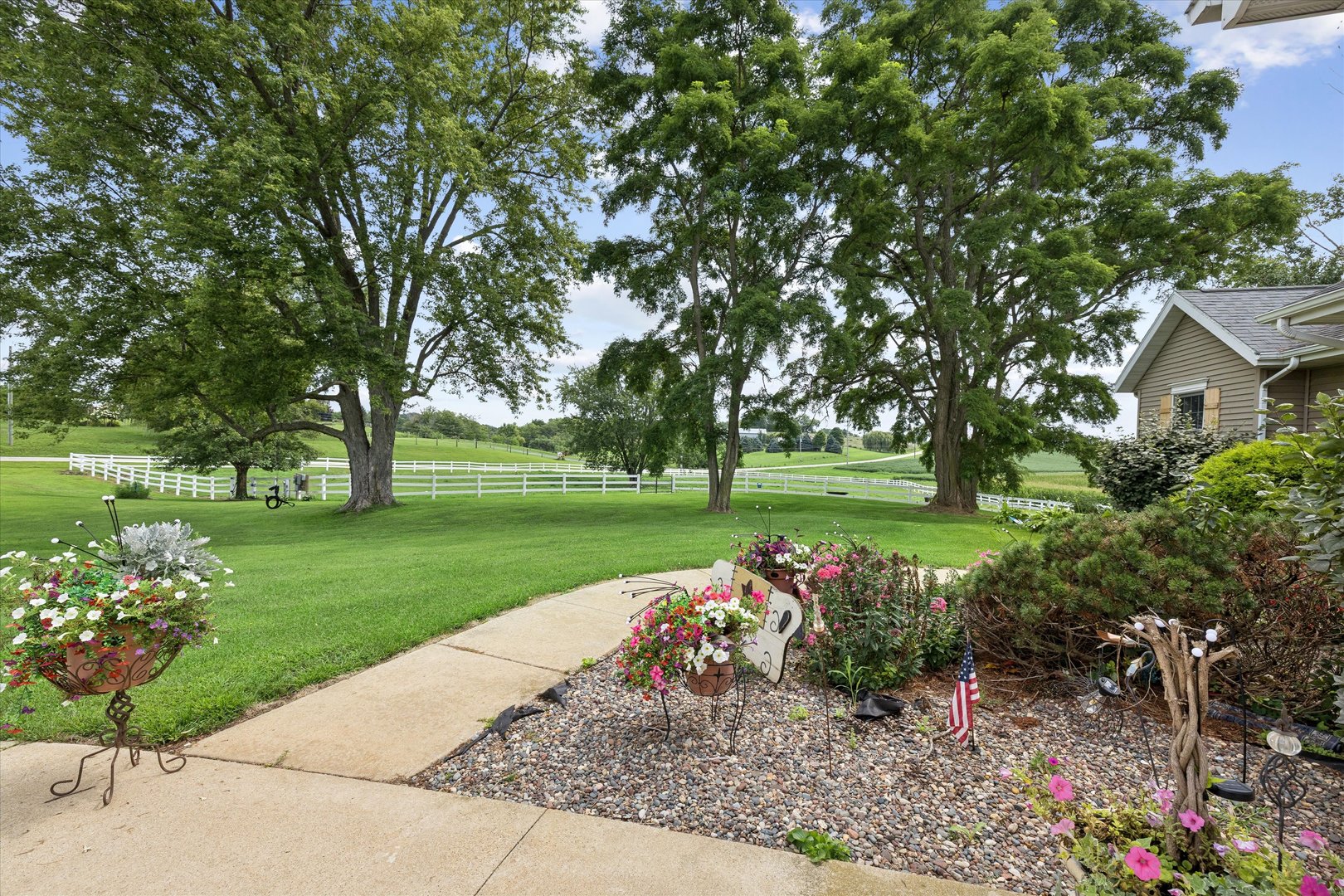 12433 Prairie Center Road Property Photo 16