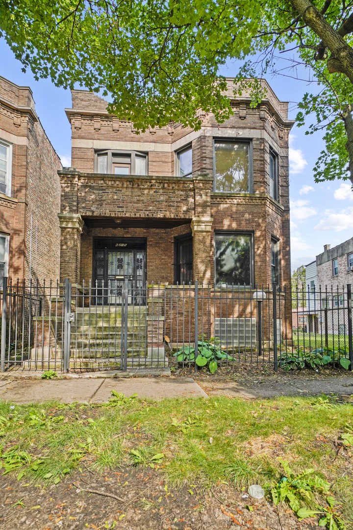 6215 S Evans Avenue Property Photo 1
