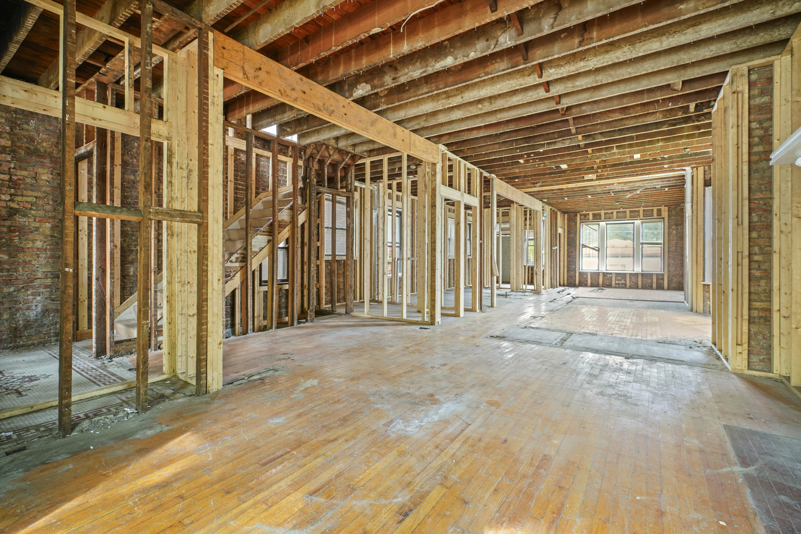 6215 S Evans Avenue Property Photo 6