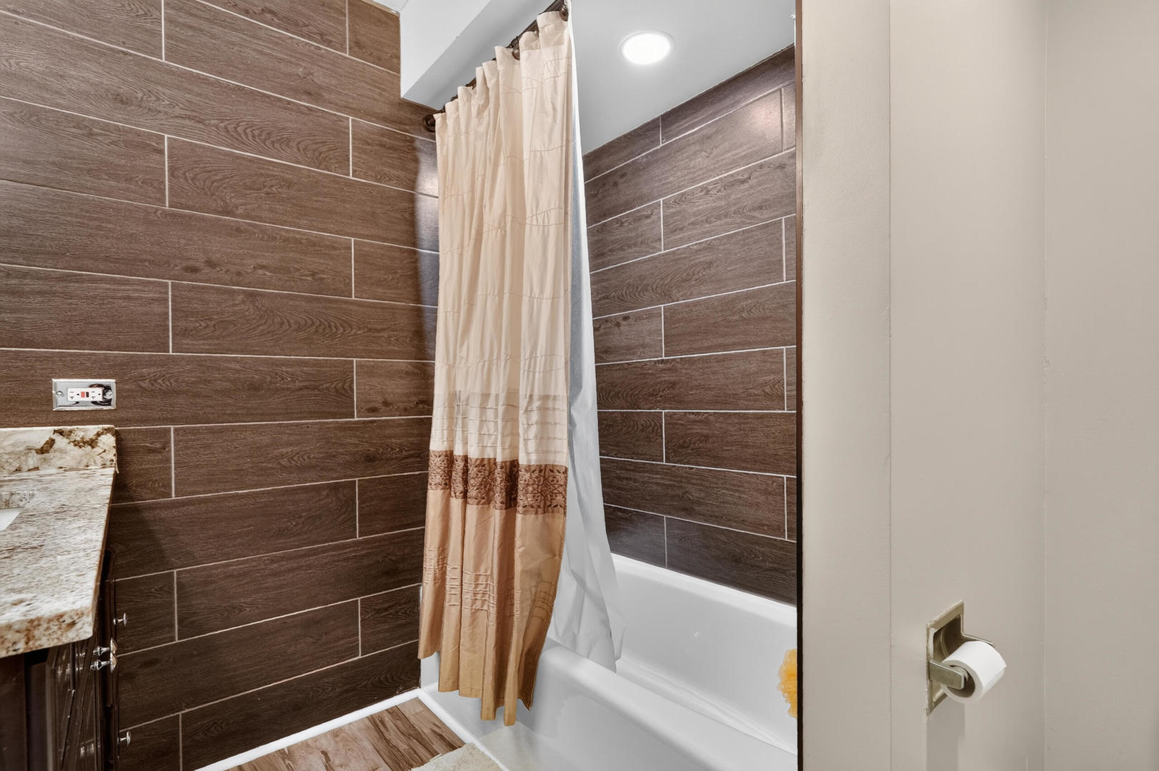 1831 S Mission Hills Road 106 Property Photo 29
