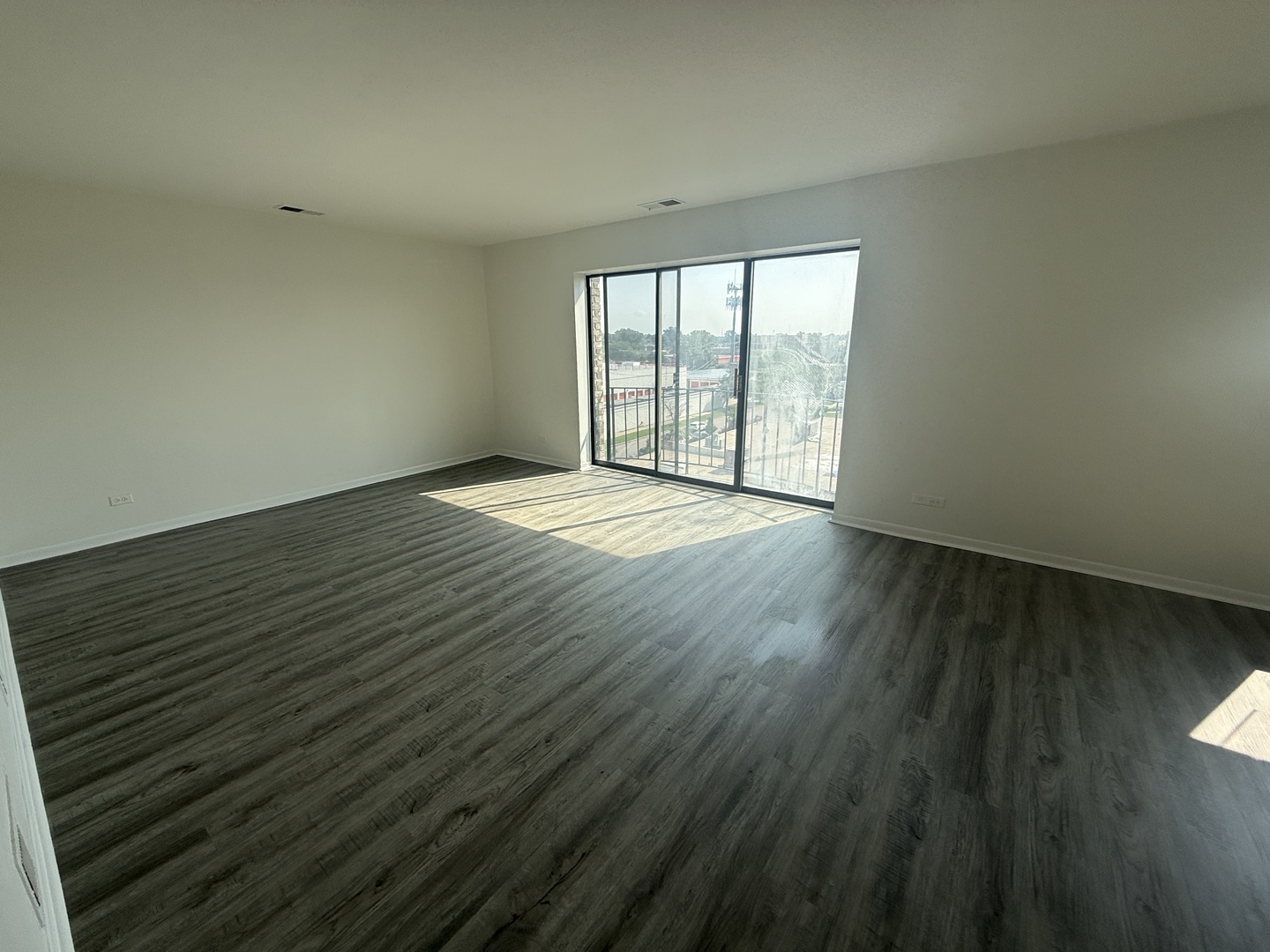 2300 N Harlem Avenue 606 Property Photo 3