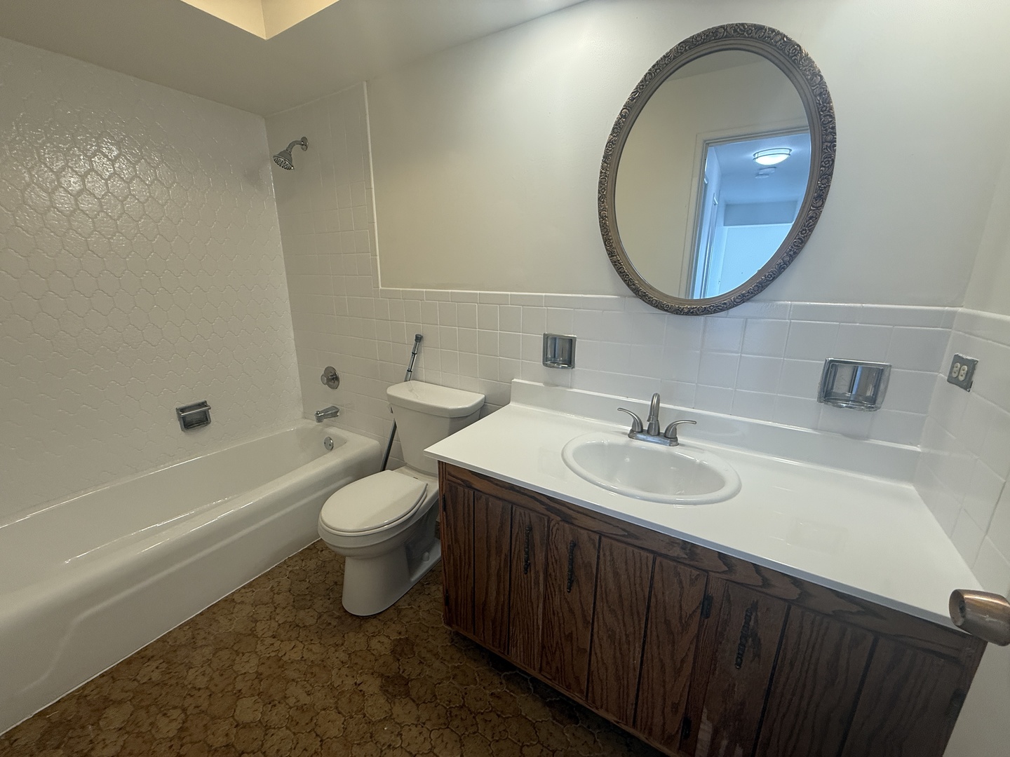 2300 N Harlem Avenue 606 Property Photo 16